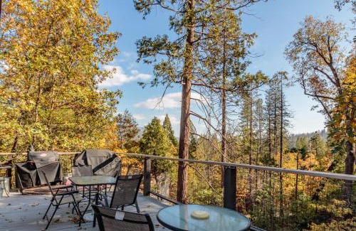 Bass Lake House | Alford Family Lodge