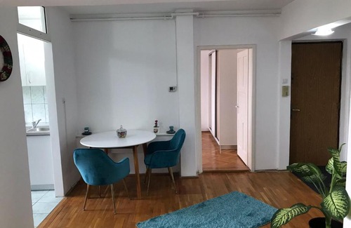 Center Apartment | Ali's home