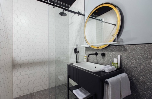 Terezvaros Hotel | Alice Hotel