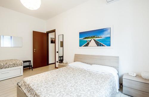Rondinella - Baraggia - Restellone Apartment | Alice&Leo's near METRO M1 RED parking gratis METRO LINE IN 14 MIN FOR CATHEDRAL