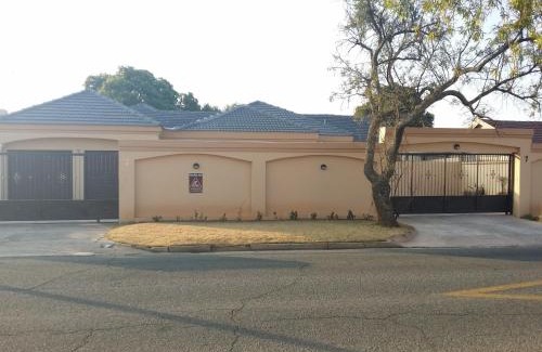 Greater Johannesburg Metropolitan Area Bed & Breakfast | Alicia's B&B