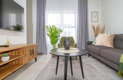 Greater Johannesburg Metropolitan Area Apartment | #AlimamaSpaces Akin's Greenlee Apartment