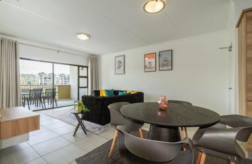 Kareeberg Apartment | #AlimamaSpaces Edith's Villa