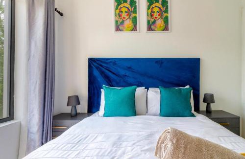 Kareeberg Apartment | Alimamaspaces The Captain's Cabin