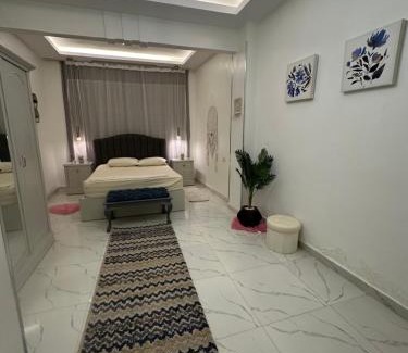 Village Road Villa | Alis Villa