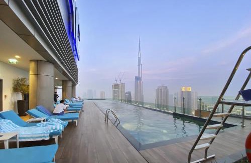 Downtown Dubai Apartment | ALiving Luxury 2BR with Infinity Pool at Paramount Hotel Midtown Close to Dubai Mall & Burj Khalifa