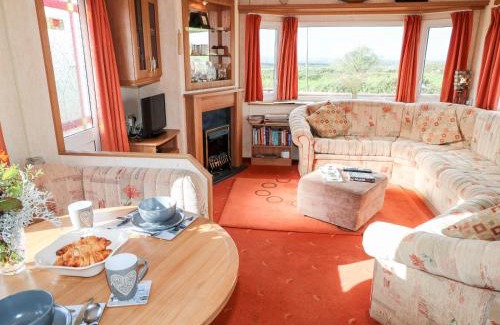 Bushmills House | Alken Caravan