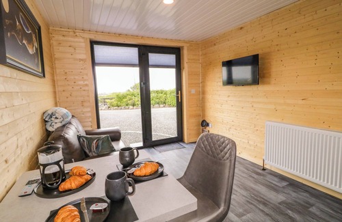 Bushmills Cottage | ALKEN THE HARE, with a garden in Bushmills, County Antrim