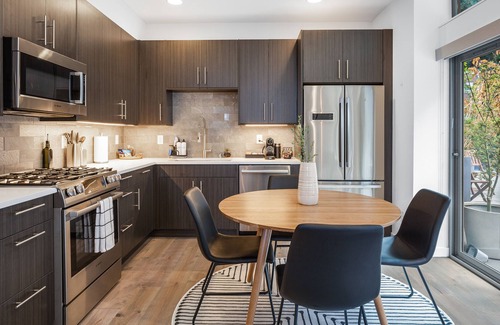 Alki House | Alki Beach Escape Romantic Waterfront Getaway for 2