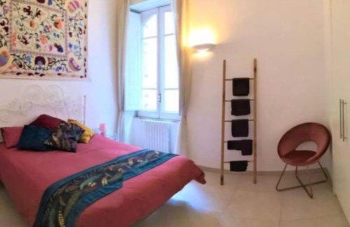 Quartieri Spagnoli Apartment | Alkimia