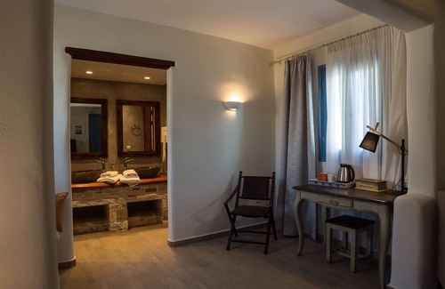 Naxos Town Apartment | Alkyoni Beach Hotel