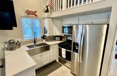 Parker Dam House | All-American Escape, Riverfront!