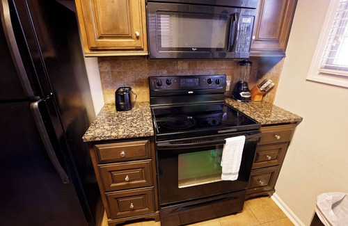 Hillcrest House | All Inclusive Furnished Duplex In Hillcrest.Close To Everything