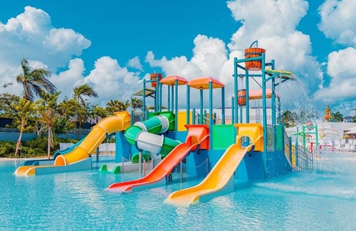 Punta Cana Hotel | All-Inclusive Punta Cana Resort w/Premium Casino Fun - 13 Pools, 9 Restaurants!