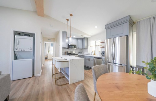 Lancaster House | ⁂ All-New ⁂ AC/Heat⁂W/D⁂ AC⁂ Pet Friendly ⁂ Yard⁂