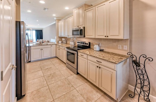 Naples Condo | All NEW, Stunning Lake Views, 1st floor, Tennis, Pickleball, Resort Community