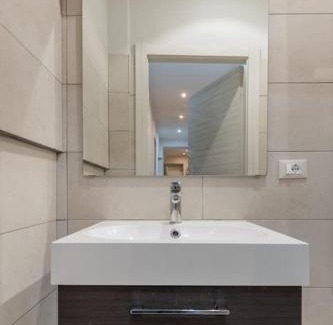 L'antico Ghetto Ebraico Apartment | All'ombra delle Due Torri Family Apartment