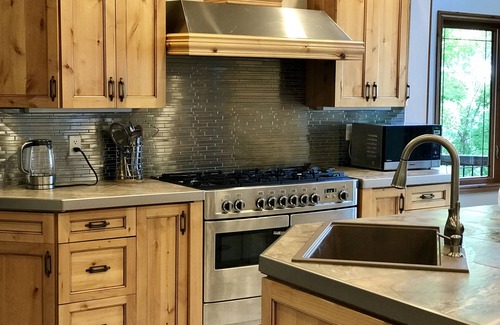 Oro-Medonte Cottage | All season Cottage Water Front on Simcoe Lake