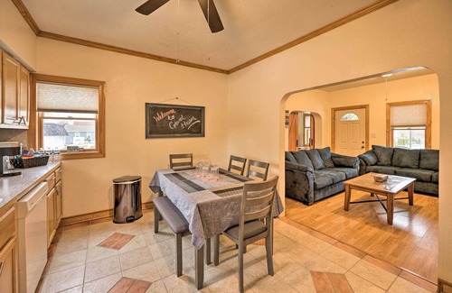 Grand Haven Cottage | All-season Grand Haven Getaway With Deck!