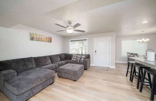 Garden City Condo | All-season Lake Escape l Bearfoot Bungalow by Stay