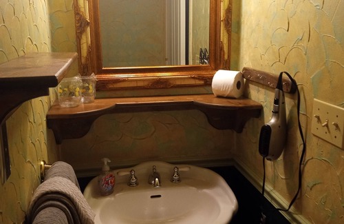 Groveland Bed & Breakfast | All Season's Groveland Inn