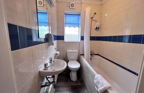 Hookwood House | All Seasons Gatwick Guest House