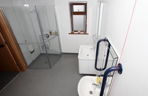 Portrush Bed & Breakfast | All Seasons