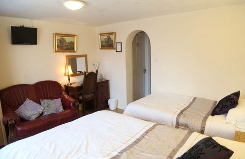 Headington House | All Seasons Guest House
