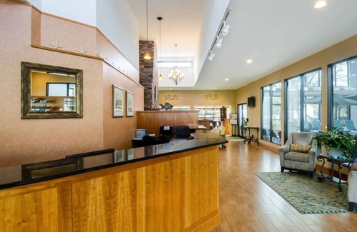 South Yarmouth Hotel | All Seasons Resort