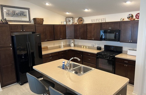 Wildwood Villa | All the Amenities of the VILLAGES with Golf Cart