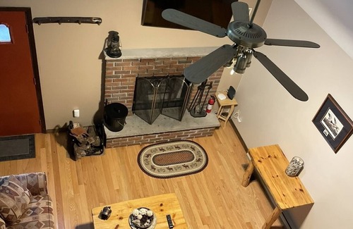 Hamlin Ski Chalet | All the amenities you need in One House-The Hideout!
