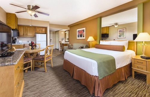 Palm Springs Resort | All the comforts of home!