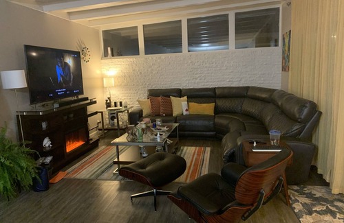 Welby House | All the comforts of home 15 minutes from downtown Denver