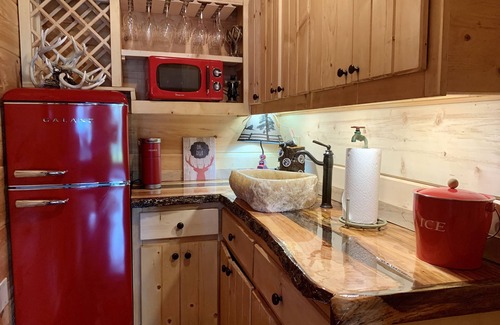 Lake Lure Cabin | All Year Mountain/Sunset Views - Updated cabin - Best view in Lake Lure by Sunscape Property Management