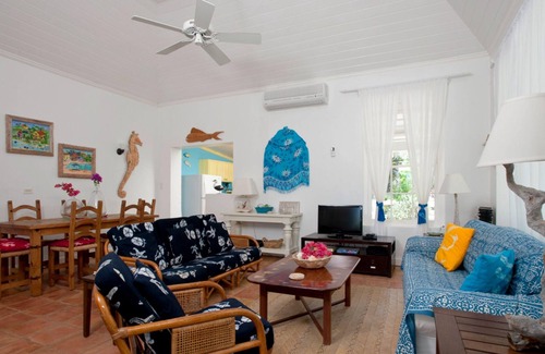 Governor's Harbour House | Allamanda House by Eleuthera Vacation Rentals