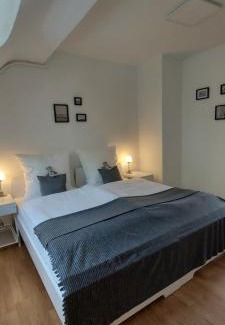 Bergerhausen Apartment | AlleeSuite, Nähe Messe, RÜ, Baldeneysee, Zentral, NETFLIX