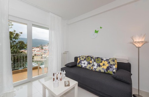 Rabac Apartment | Allegro