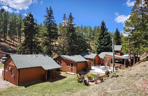 Hill City Cabin | Allen Gulch Cabins are the best cabins to be close to everything in the Hills!