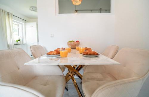 Buhl am Alpsee Apartment | Allgäu-Ferienwohnung traumhafter Blick auf Berge & Alpsee, mit Parkplatz