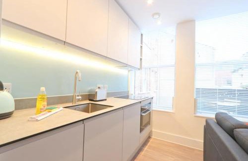Bristol City Centre Apartment | Alliance House 203