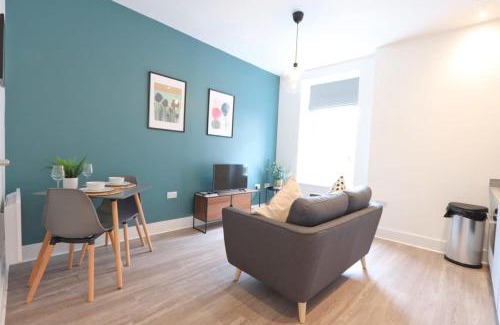 Bristol City Centre Apartment | Alliance House - Hopewell