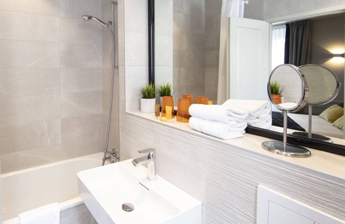 Annecy Old Town Hotel | Allobroges Park Hotel