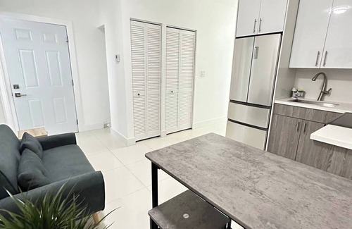 Liberty City Apartment | Alloggio Design District Fully Equipped