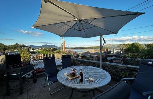 Borth-y-Gest House | Alltwen