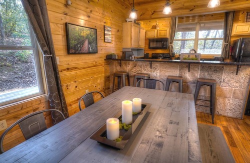 Helen Cabin | Allure Cabin – Family-Friendly Escape w/Fire Pit, Creek & Near Helen!