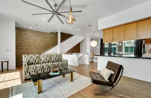 Riverside Apartment | Alluring 2 bedroom apartment with decorated patio!