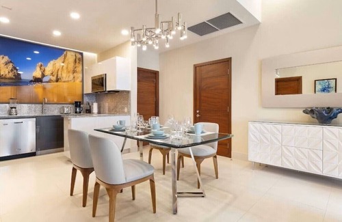 Santa Rosa Apartment | Alluring and Luxurious 5-Diamond Beachfront Resort, Villa la Valencia, Los Cabos