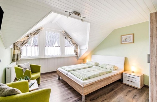 Ernst House | Alluring Holiday Home in Ernst with Balcony