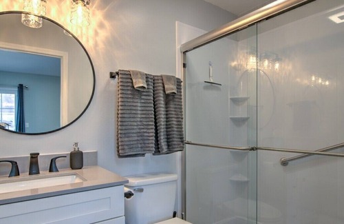 Johnson City House | Alluring oasis in the Pebble Creek Condominiums community, just a few steps away from ETSU.
