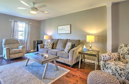 Johnson City House | Alluring oasis in the Pebble Creek Condominiums community, just a few steps away from ETSU.